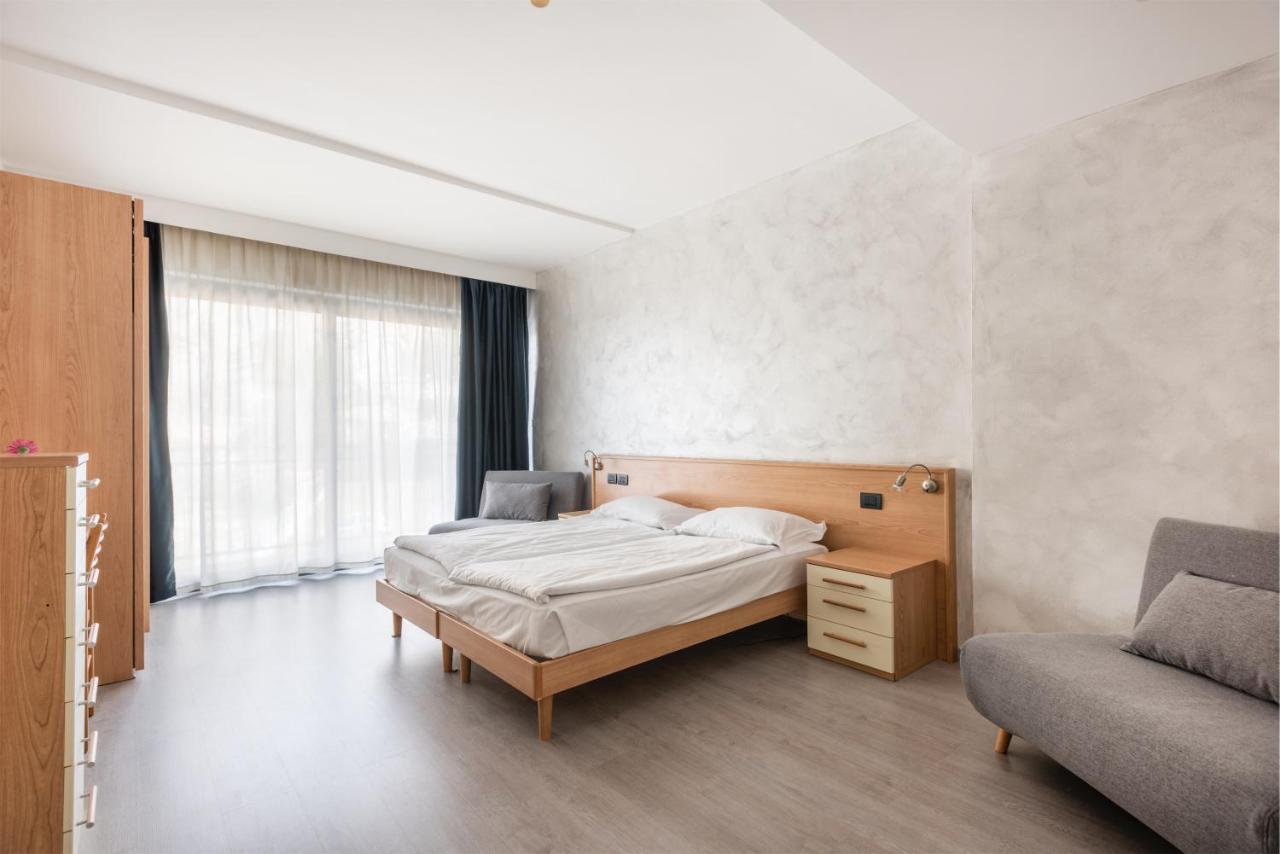 טורבולה Hotel De Nac מראה חיצוני תמונה