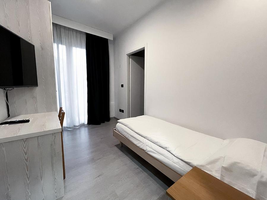 טורבולה Hotel De Nac מראה חיצוני תמונה