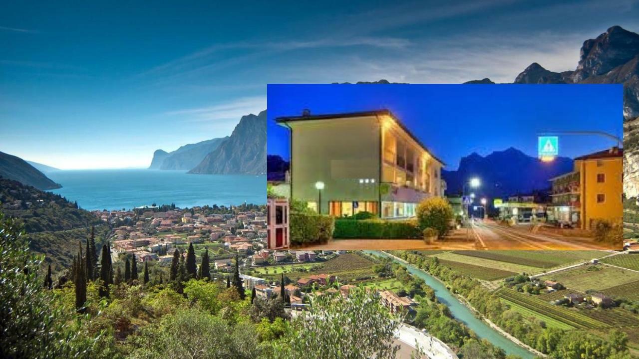 טורבולה Hotel De Nac מראה חיצוני תמונה