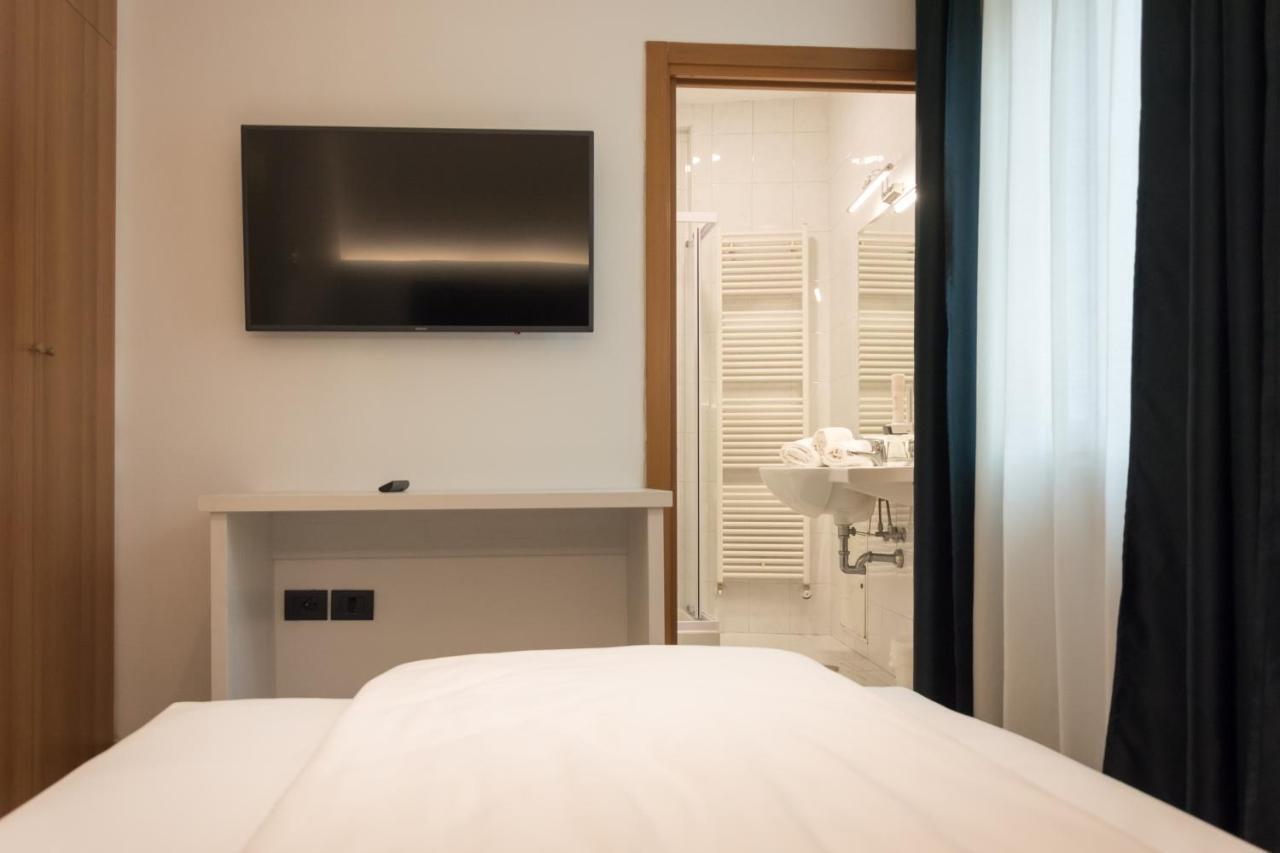 טורבולה Hotel De Nac מראה חיצוני תמונה