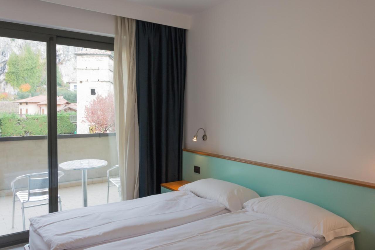 טורבולה Hotel De Nac מראה חיצוני תמונה